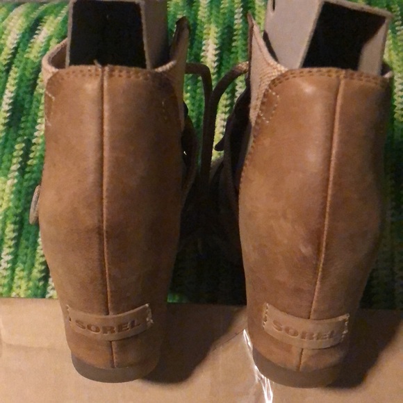Sorel Joanie lace up wedge size 10-like new - Picture 3 of 9